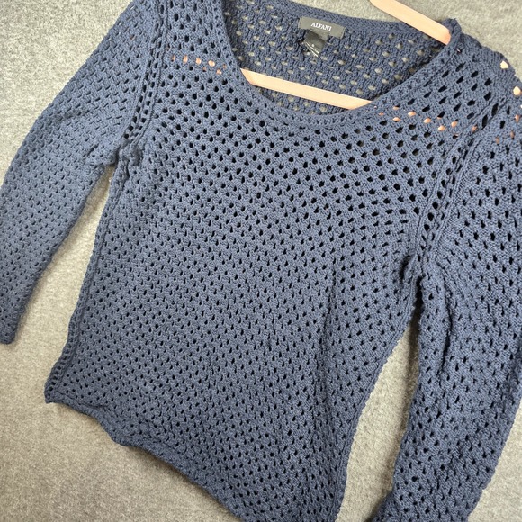 Alfani Women S Crochet Granny Stitch Dusty/Navy Blue Long‎ Sleeve Pullover Light - Picture 4 of 8